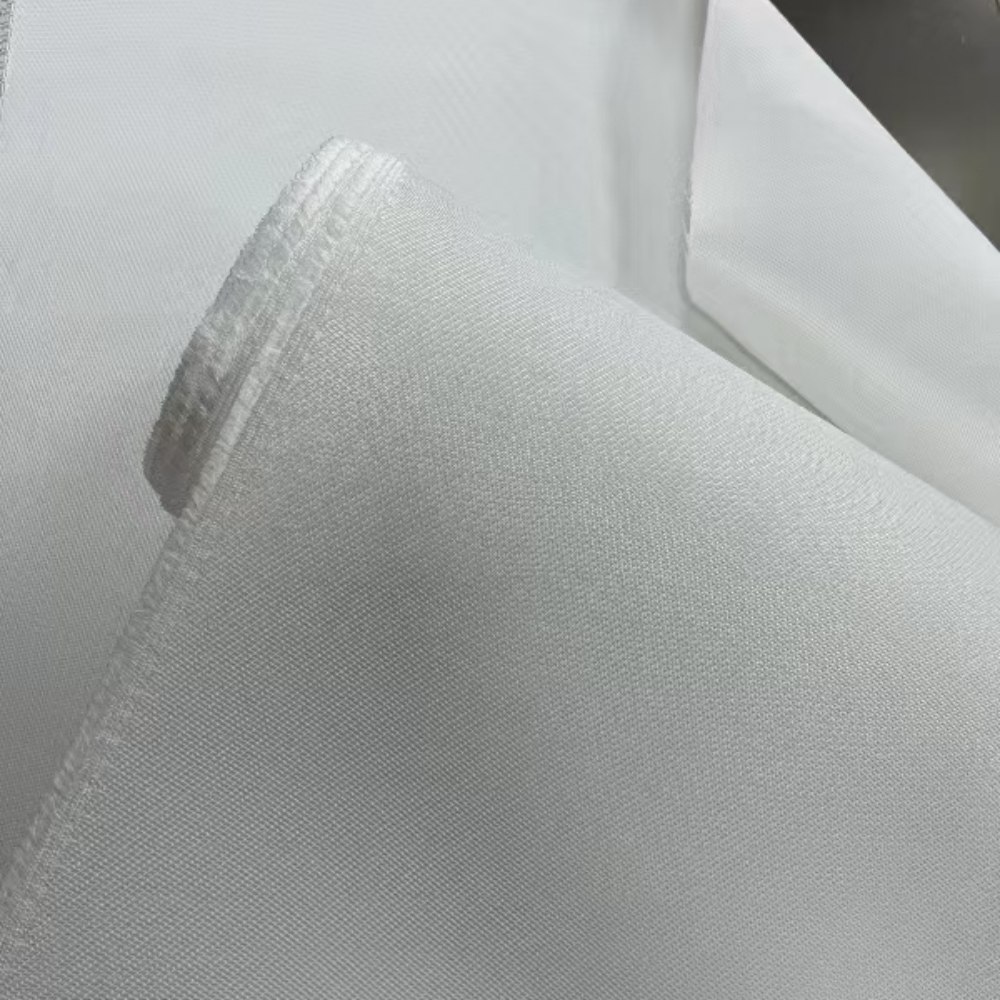 O papel do tecido de sílica trançado em sistemas de proteção térmica aeroespacial