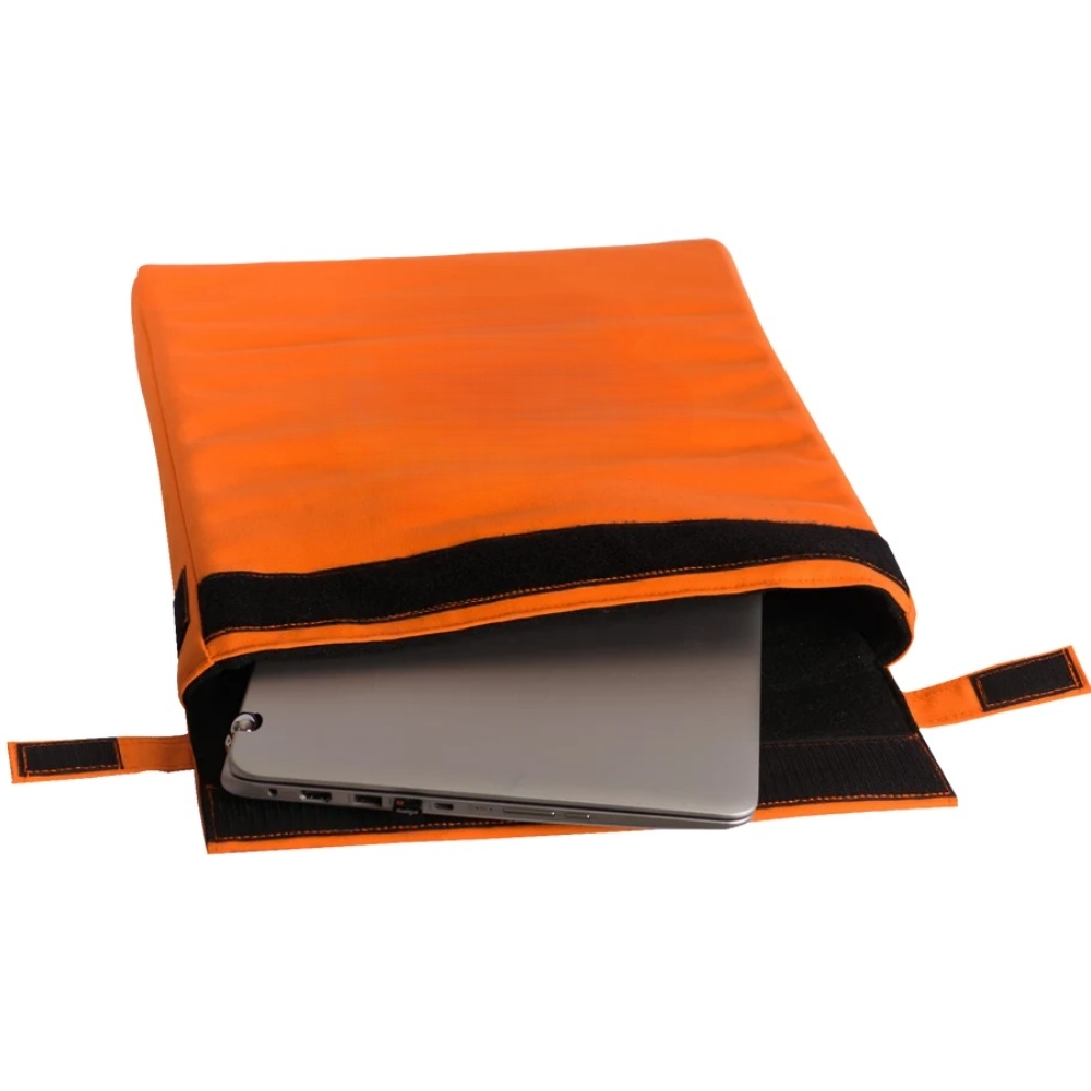 Como uma bolsa de contenção de incêndio para baterias previne a fuga térmica de íons de lítio durante viagens