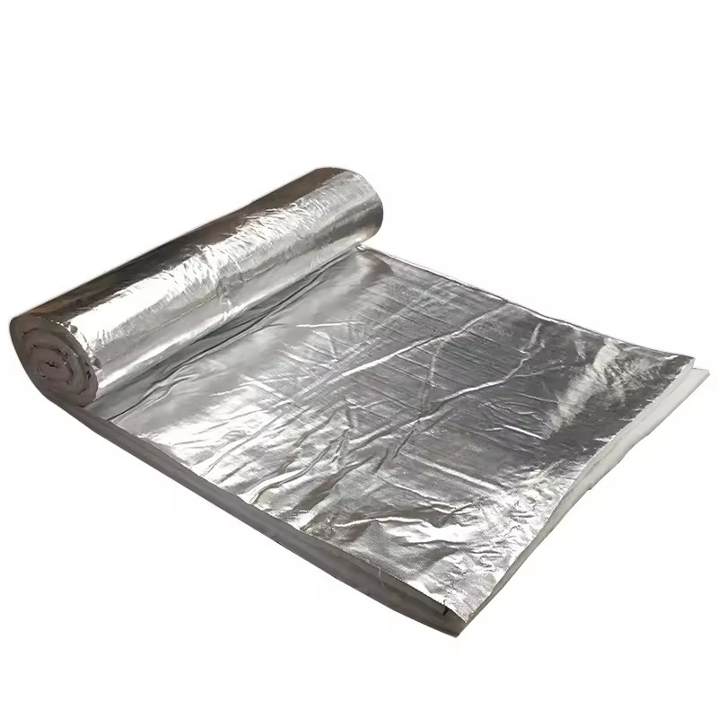 Manta de agulhas de fibra de vidro tipo E laminada com folha de alumínio: Guia de isolamento para altas temperaturas e proteção industrial